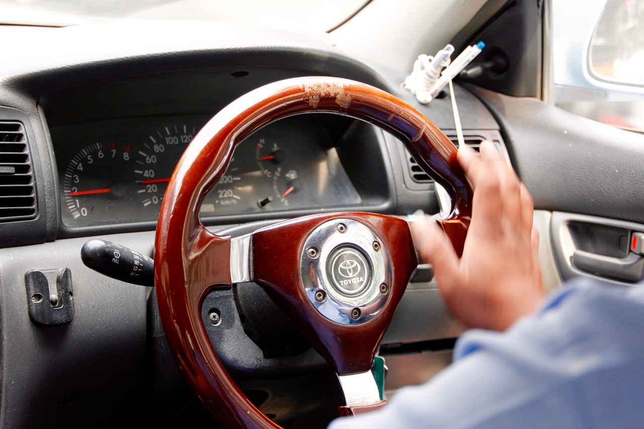 What Are the Best Methods for Cleaning Windshield Wipers?