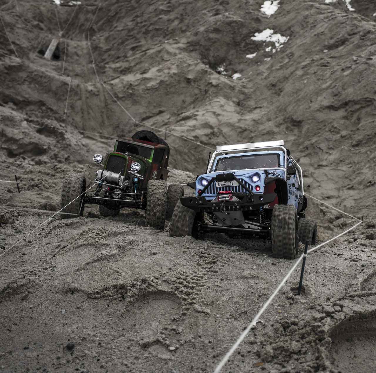 How to Choose the Right Wipers for Your Jeep Grand Cherokee?