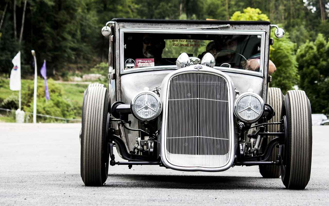 What Are the Benefits of Upgrading to Premium Windshield Wipers?