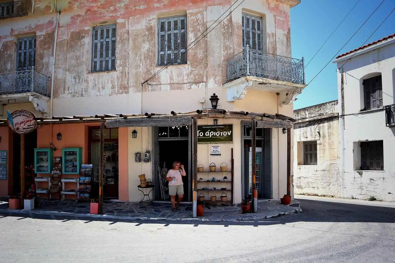 Will AutoZone Install Windshield Wipers for You? What to Expect Will AutoZone Install Windshield Wipers for You? What to Expect