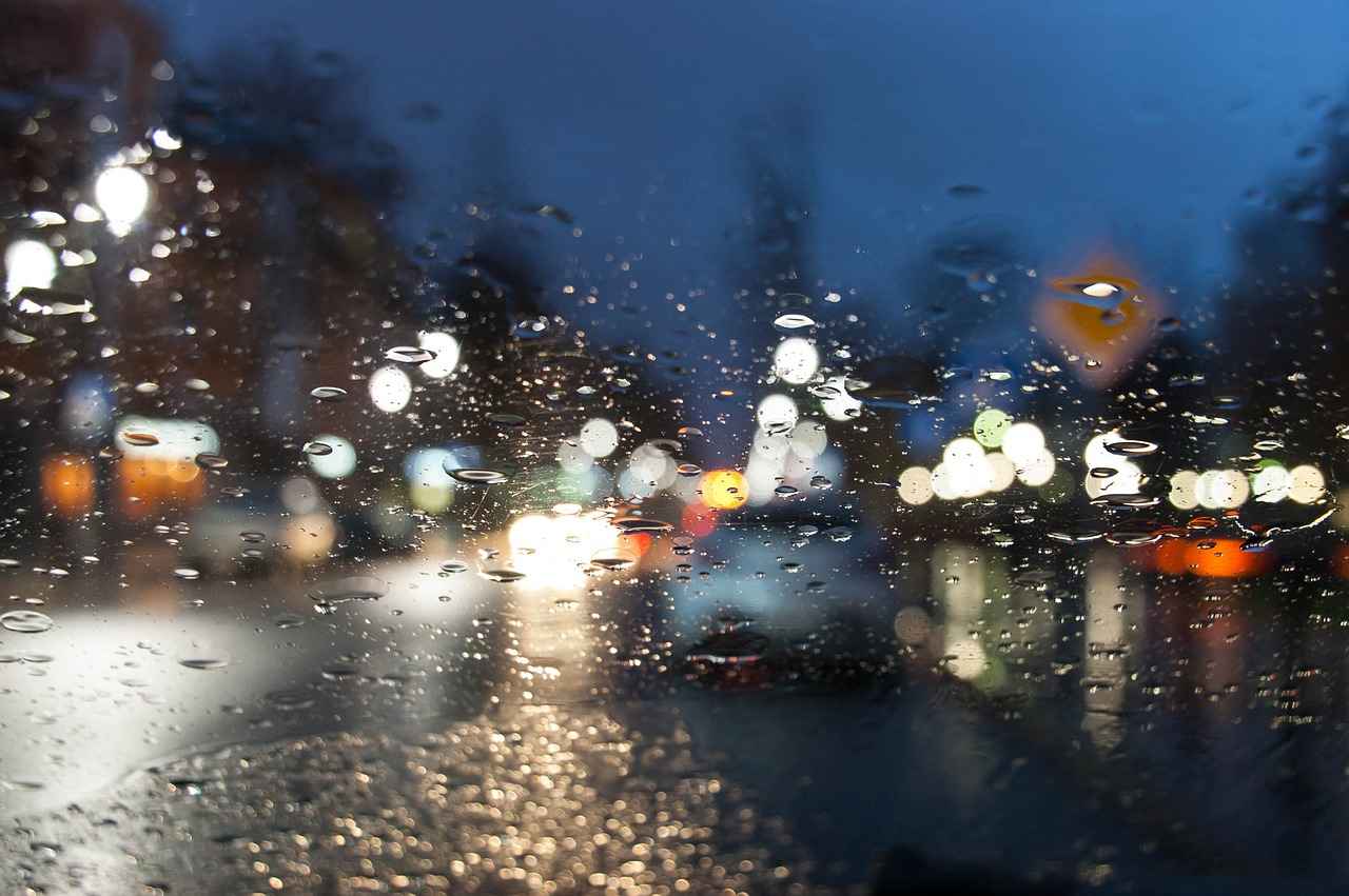 What Are the Different Types of Windshield Wipers Fluid?
