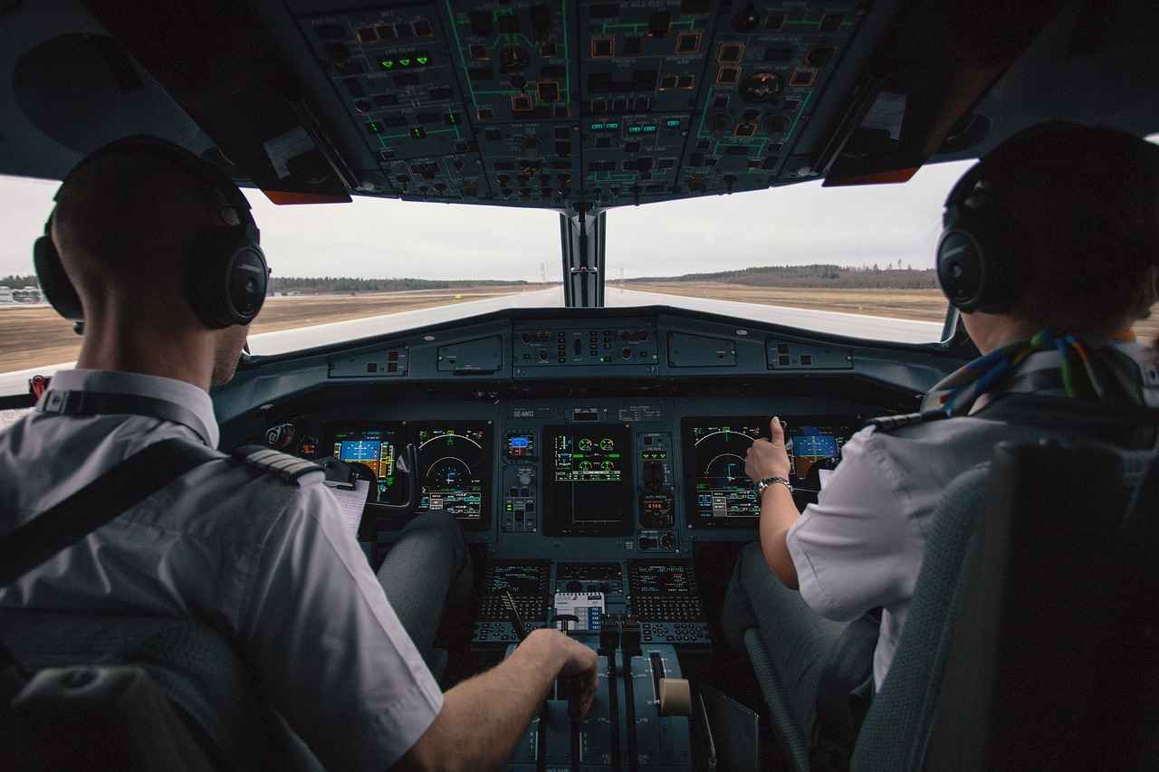 Do Planes Have Windshield Wipers? How They Keep Pilots Safe