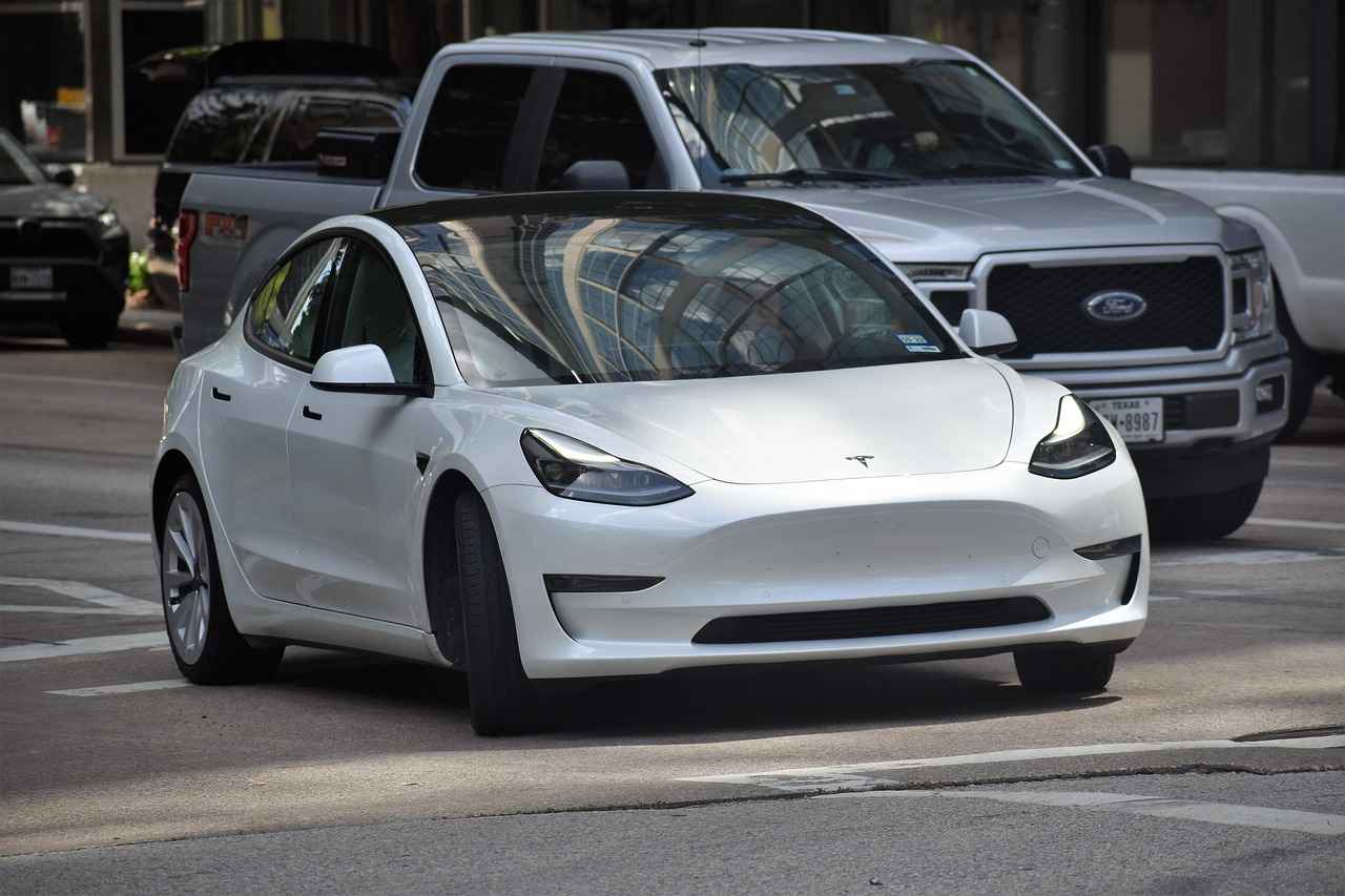 What Are the Key Features of Tesla Cybertruck Windshield Wipers?
